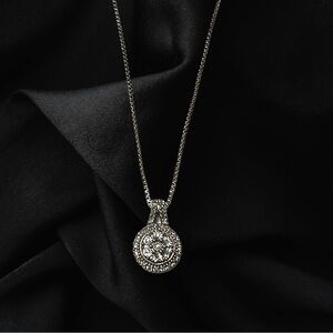 Sterling Silver Genuine Diamond Necklace 17”.